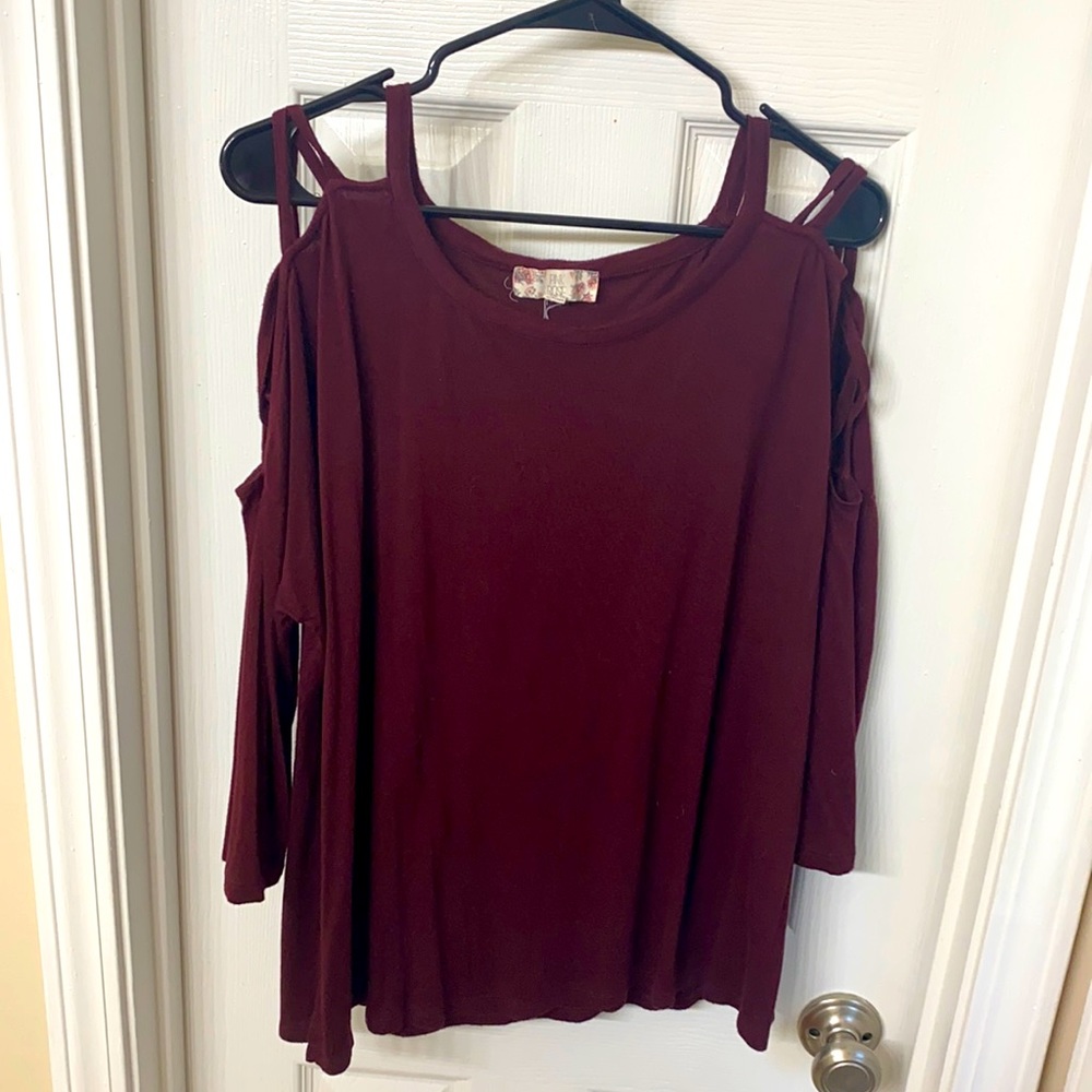 Peekaboo sleeve blouse